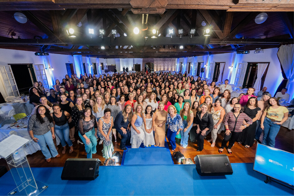 Castrolanda celebra 15 anos de Comissão da Mulher Cooperativista em noite de homenagens