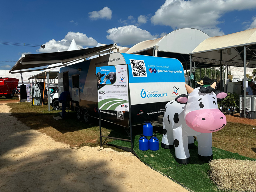 Caravana Giro do Leite participa da ExpoFrutal 2025