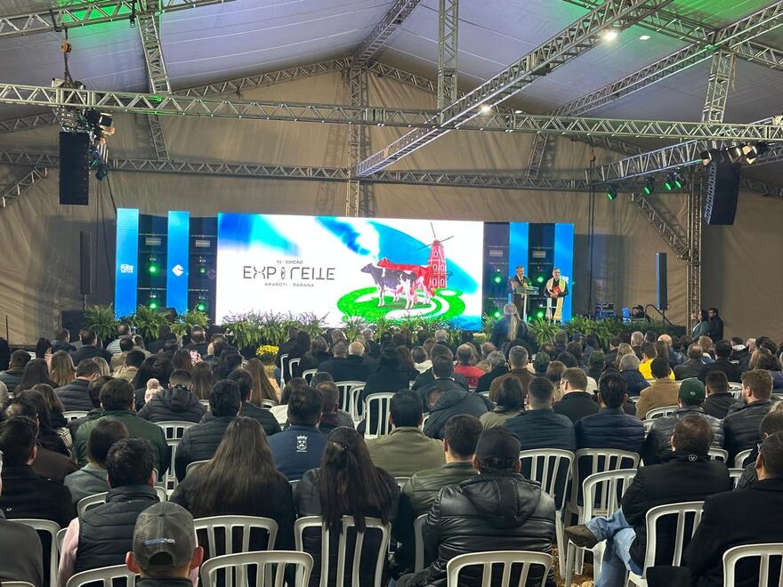 Programação técnica da 52 Expoleite articula conhecimento especializado e reconhecimento a produtores